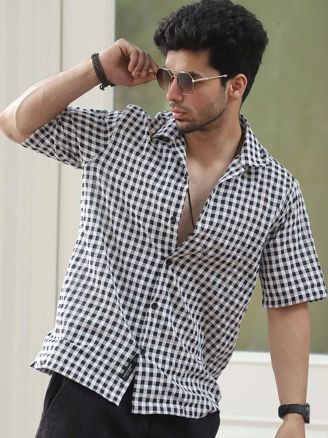 Silvan Stitch Black Half Sleeve Shirt
