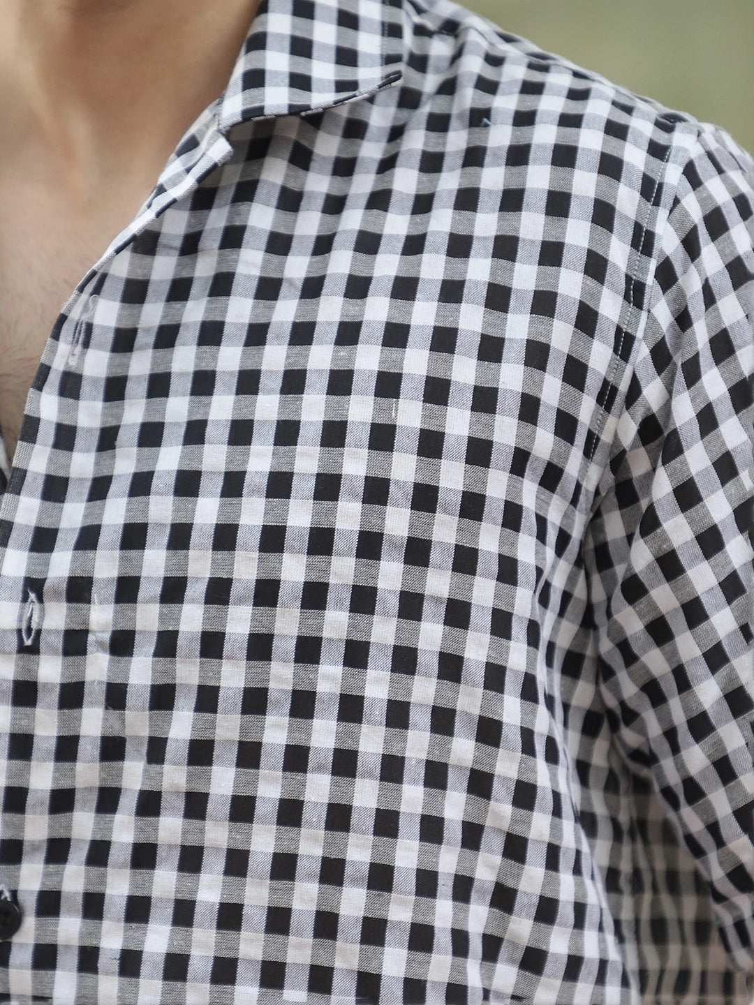 Silvan Stitch Black Half Sleeve Shirt