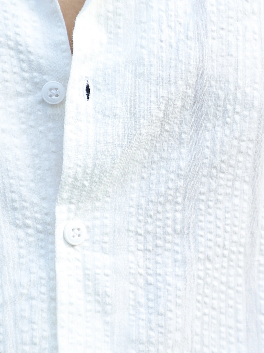 Solven Textured White Half Sleeve Shirt