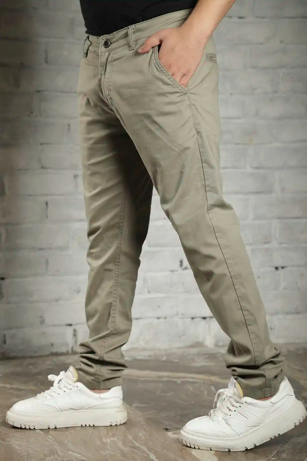 Are Wide Leg Pants For Men Stylish In 2024? (Slim Vs. Loose Fit)