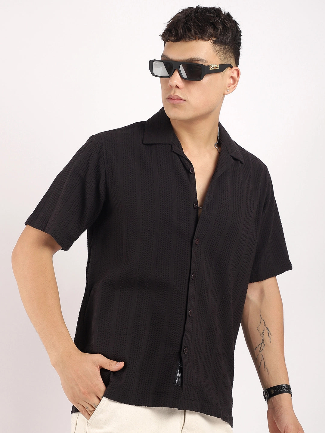 Solven Textured Black Half Sleeve Shirt