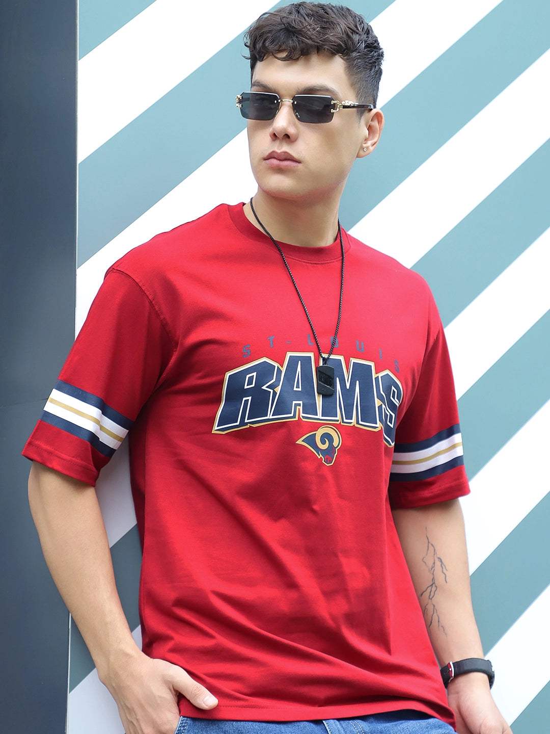 Drama  Magnet  Red  Oversized Tee